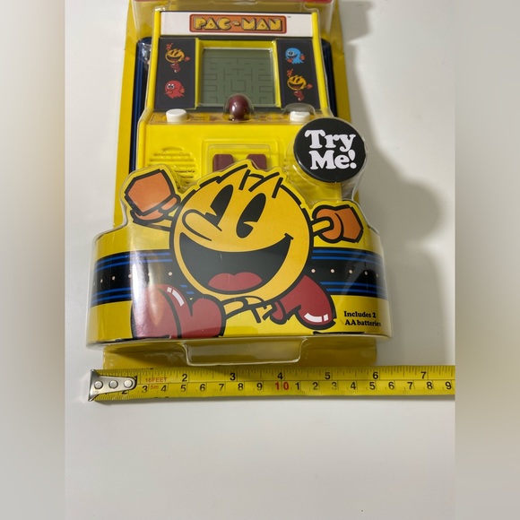 PAC-MAN 6” Video Game - Old School Vintage Arcade Style - Mini Micro Desk Top - Picture 8 of 9